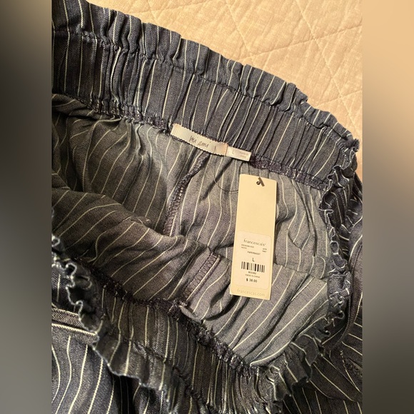 Shorts - Picture 4 of 4